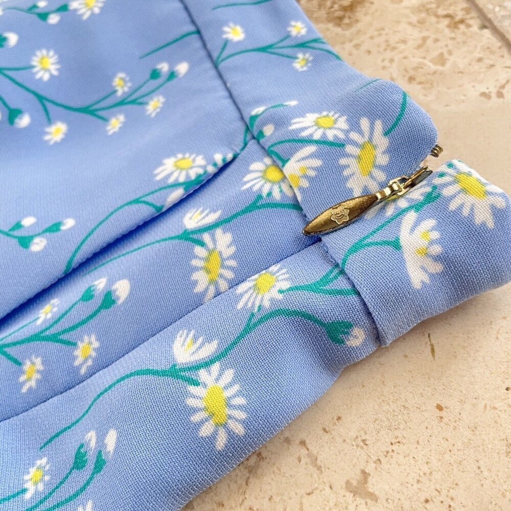 Draper James Daisy Ruffle Shorts - Picture 3 of 5